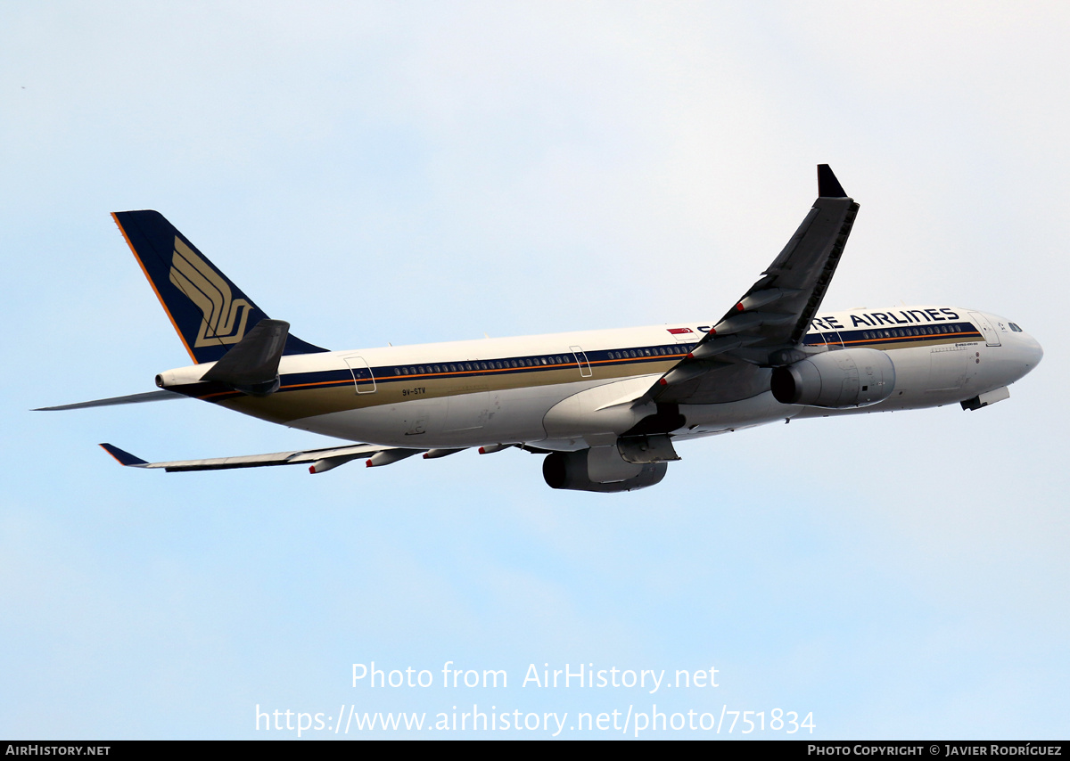 Aircraft Photo of 9V-STV | Airbus A330-343E | Singapore Airlines | AirHistory.net #751834