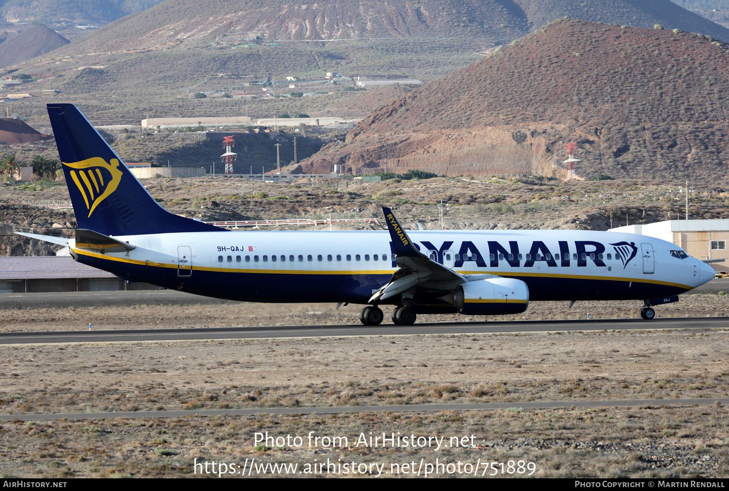 Aircraft Photo of 9H-QAJ | Boeing 737-800 | Ryanair | AirHistory.net #751889