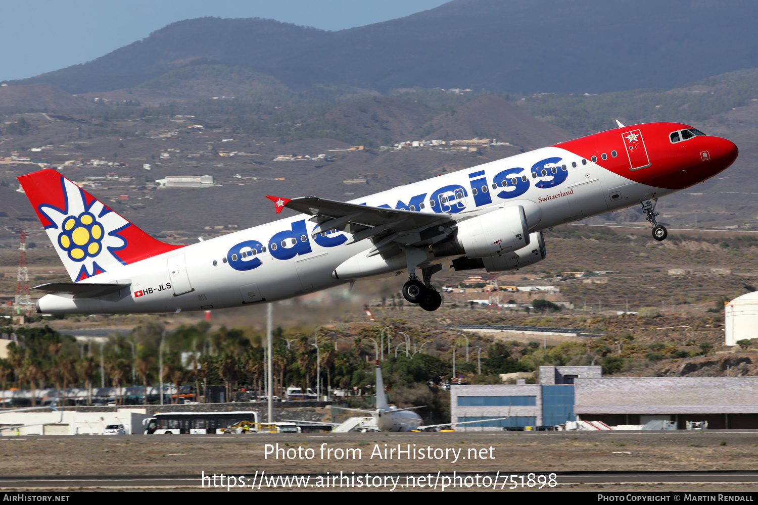 Aircraft Photo of HB-JLS | Airbus A320-214 | Edelweiss Air | AirHistory.net #751898