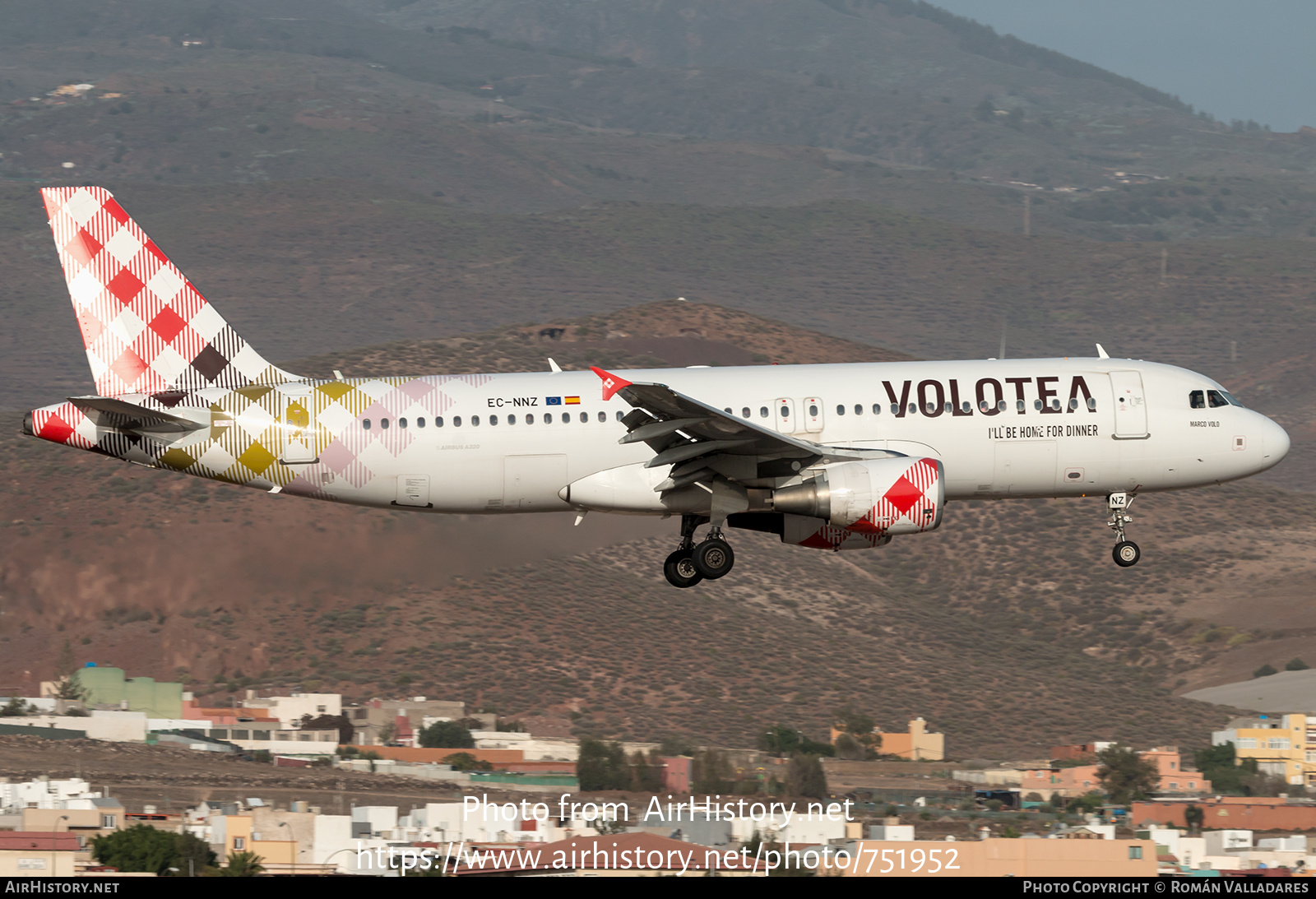 Aircraft Photo of EC-NNZ | Airbus A320-214 | Volotea | AirHistory.net #751952