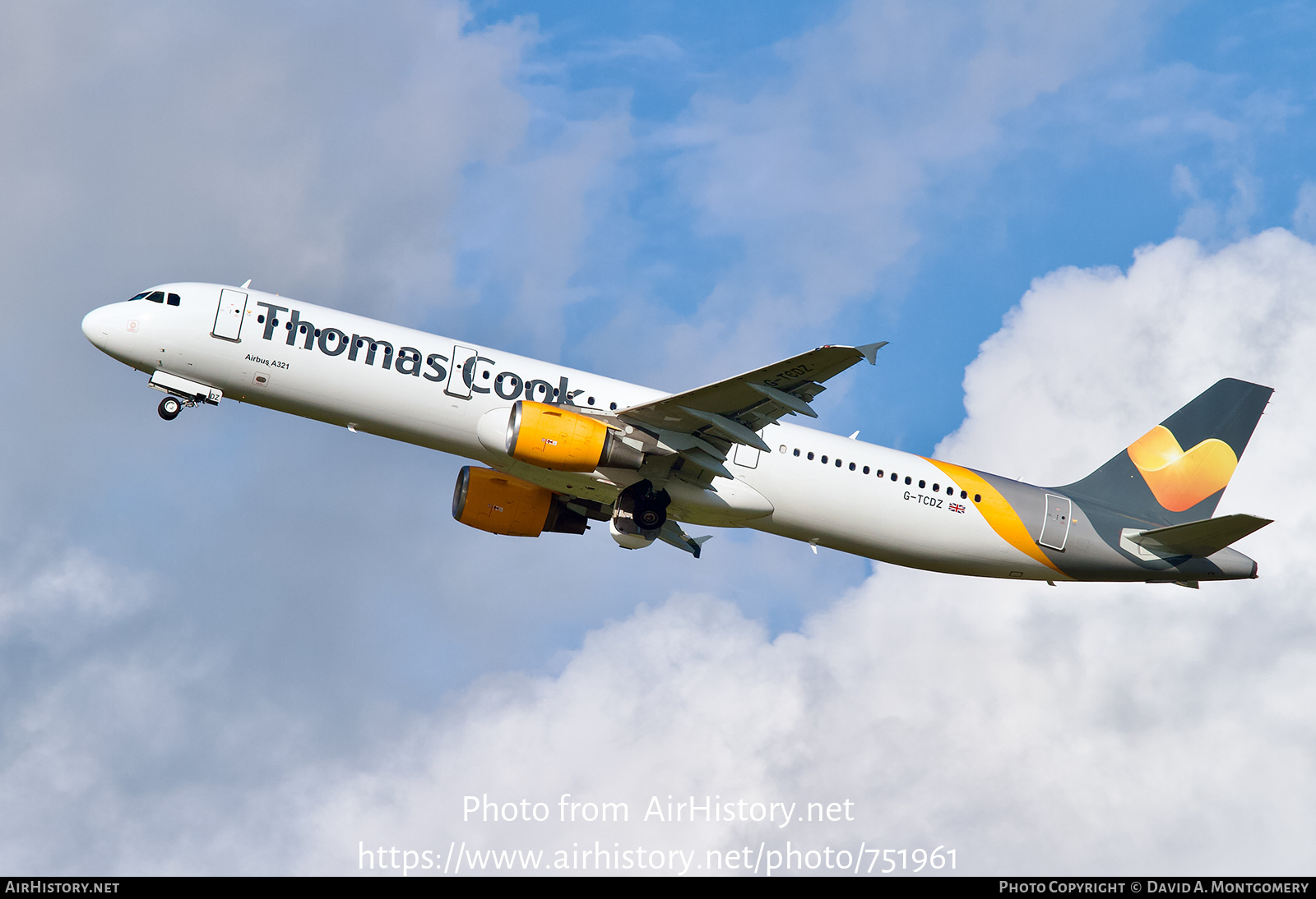 Aircraft Photo of G-TCDZ | Airbus A321-211 | Thomas Cook Airlines | AirHistory.net #751961