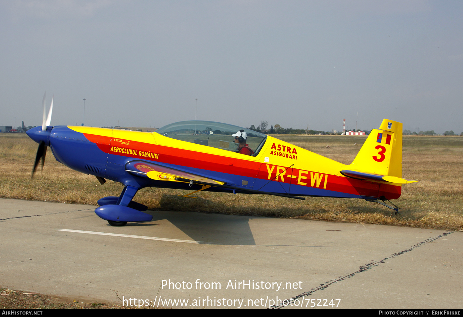 Aircraft Photo of YR-EWI | Extra EA-300L | Aeroclubul României | AirHistory.net #752247