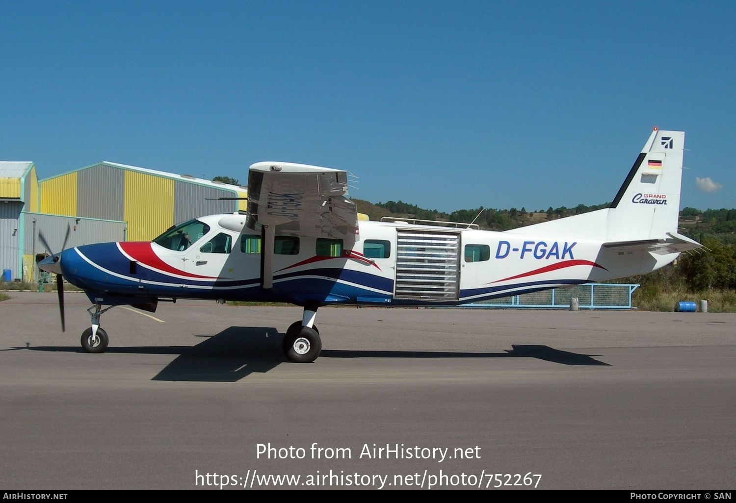 Aircraft Photo of D-FGAK | Cessna 208B Grand Caravan | AirHistory.net #752267