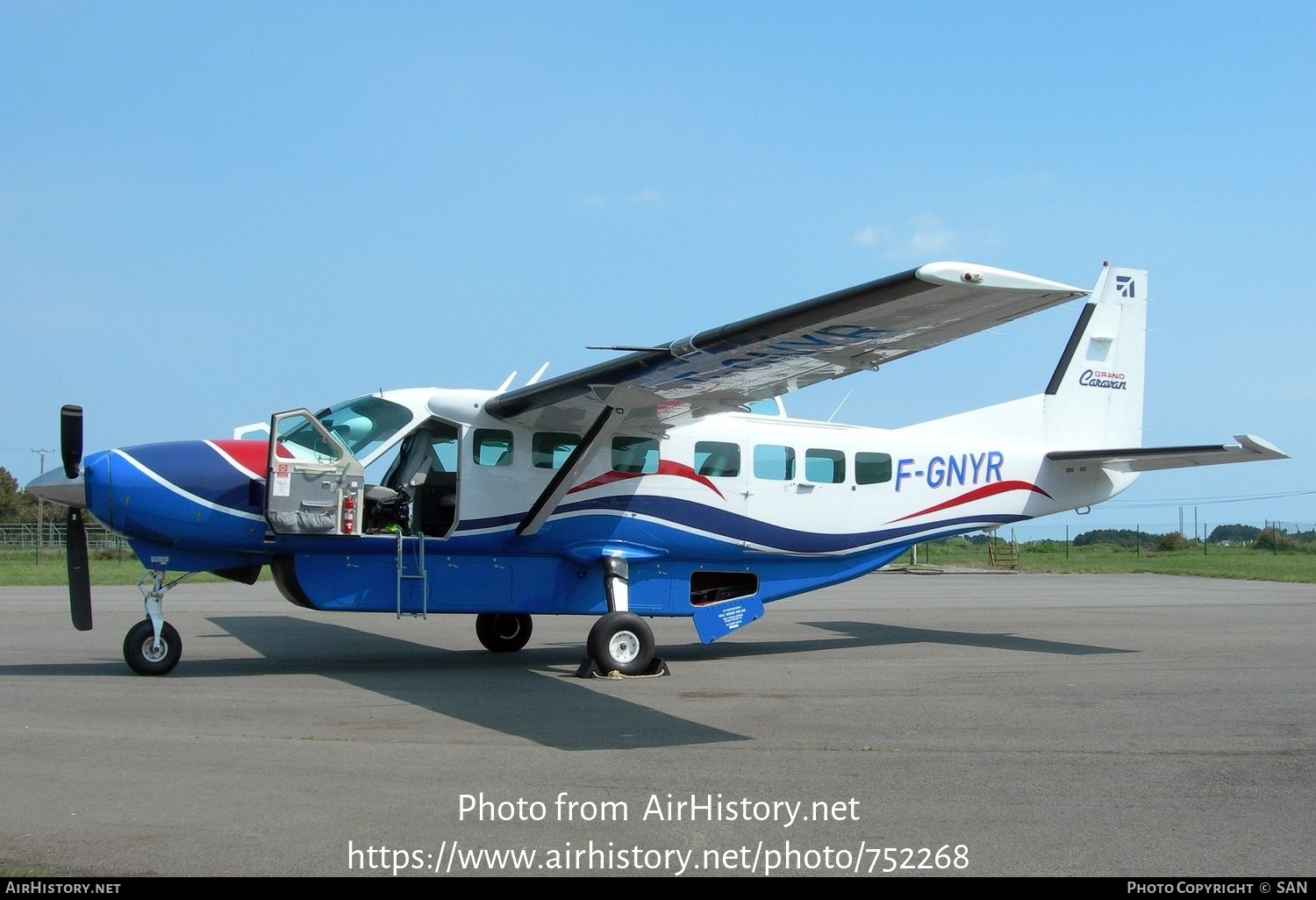 Aircraft Photo of F-GNYR | Cessna 208B Grand Caravan | AirHistory.net #752268