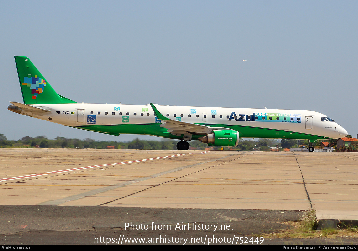 Aircraft Photo of PR-AYX | Embraer 195AR (ERJ-190-200IGW) | Azul Linhas Aéreas Brasileiras | AirHistory.net #752449