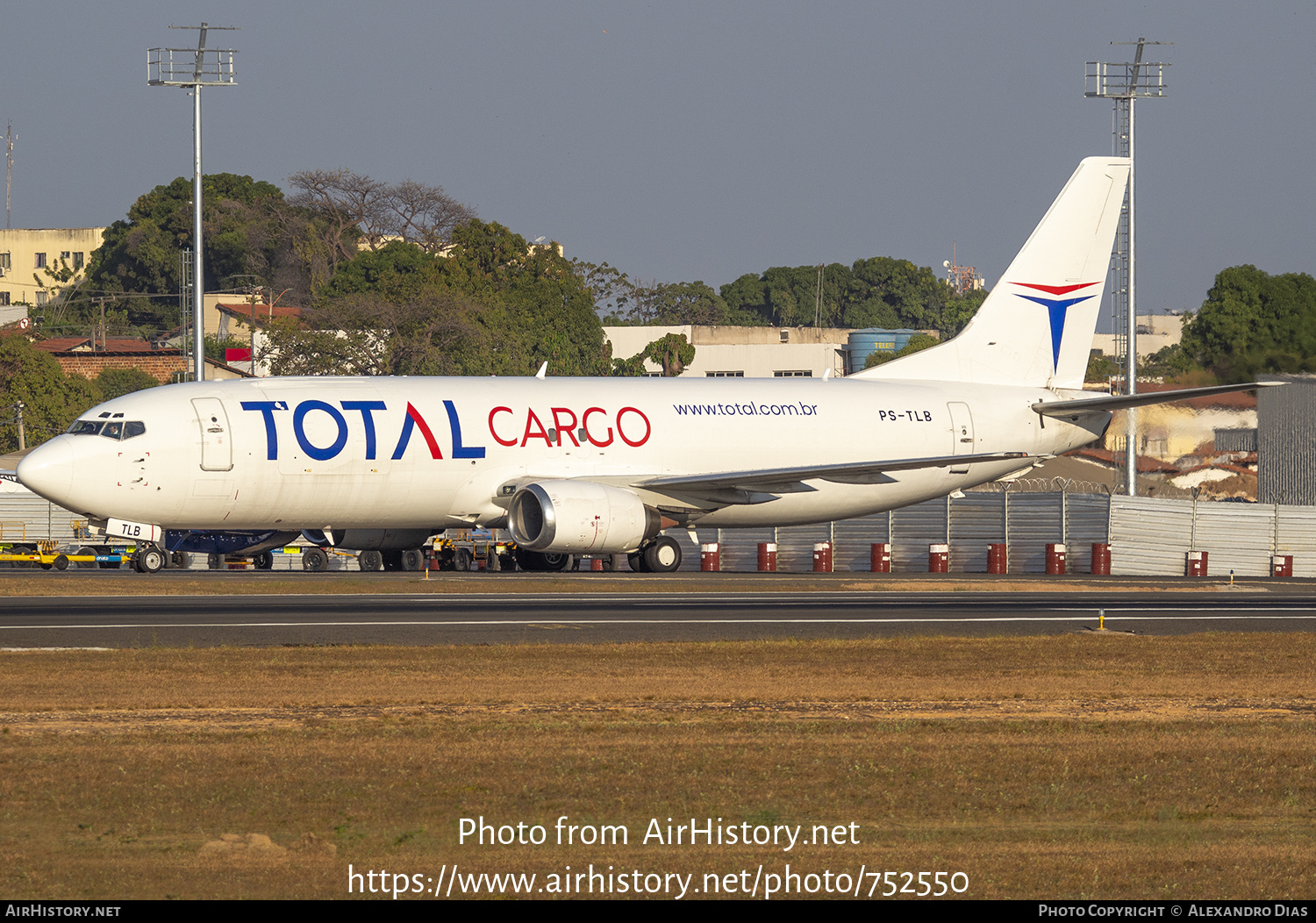 Aircraft Photo of PS-TLB | Boeing 737-4Q8(SF) | Total Linhas Aéreas Cargo | AirHistory.net #752550