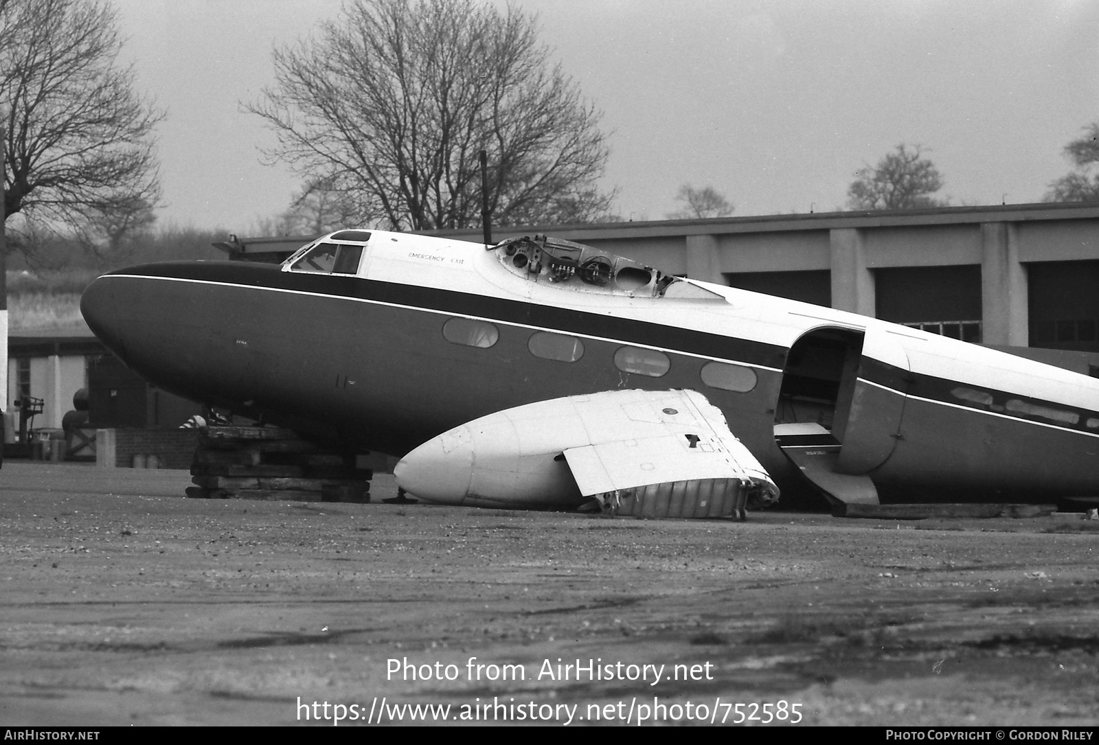 Aircraft Photo of G-AMKX | Percival P.50 Prince 6B | AirHistory.net #752585