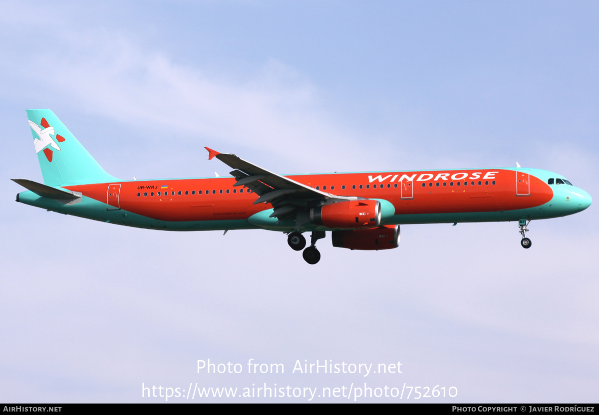 Aircraft Photo of UR-WRJ | Airbus A321-231 | Windrose | AirHistory.net #752610