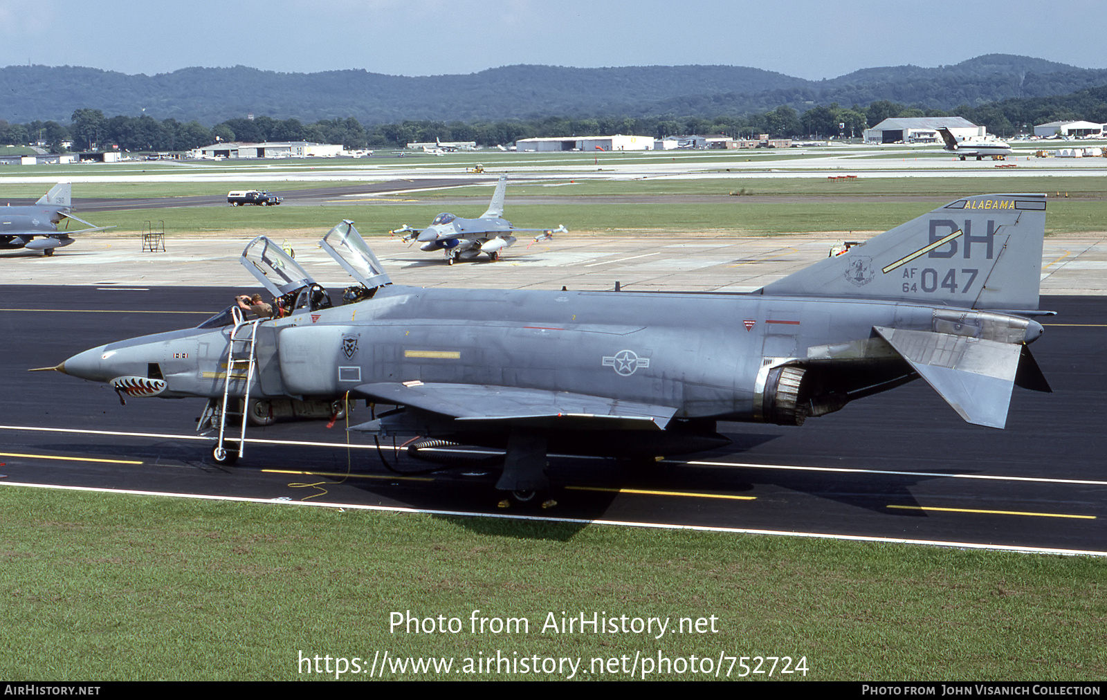 Aircraft Photo of 64-1047 / AF64-047 | McDonnell RF-4C Phantom II | USA - Air Force | AirHistory.net #752724