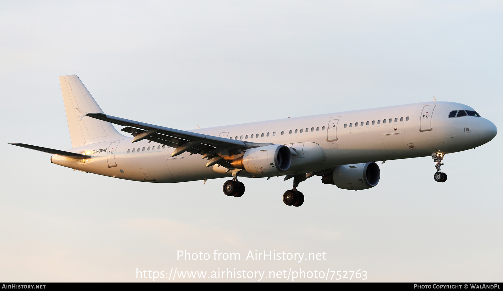 Aircraft Photo of G-POWN | Airbus A321-211 | AirHistory.net #752763