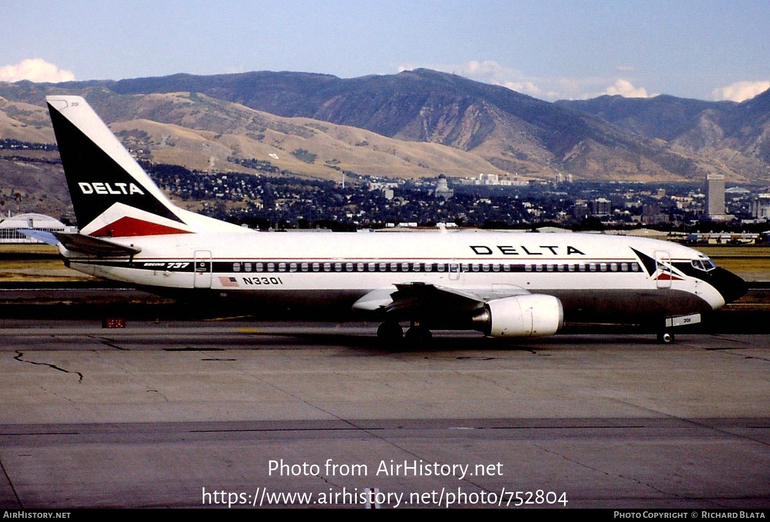 Aircraft Photo of N3301 | Boeing 737-347 | Delta Air Lines | AirHistory.net #752804