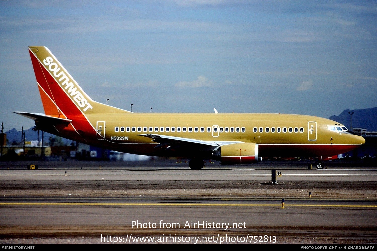 Aircraft Photo of N502SW | Boeing 737-5H4 | Southwest Airlines | AirHistory.net #752813