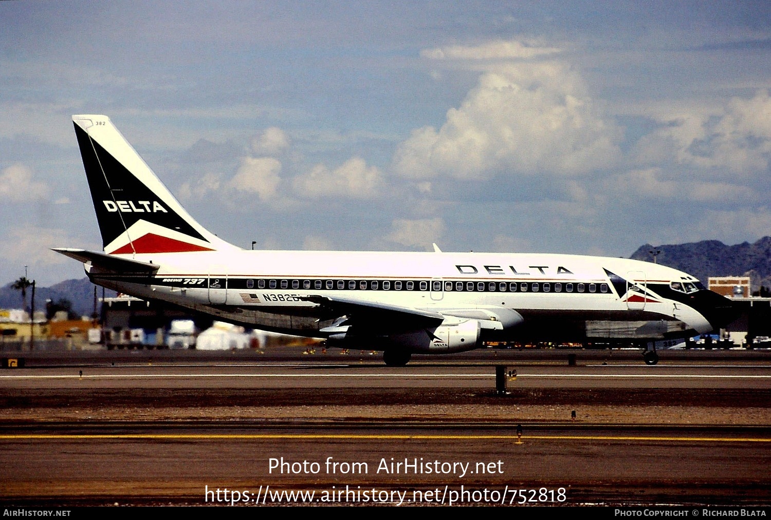 Aircraft Photo of N382DL | Boeing 737-247 | Delta Air Lines | AirHistory.net #752818