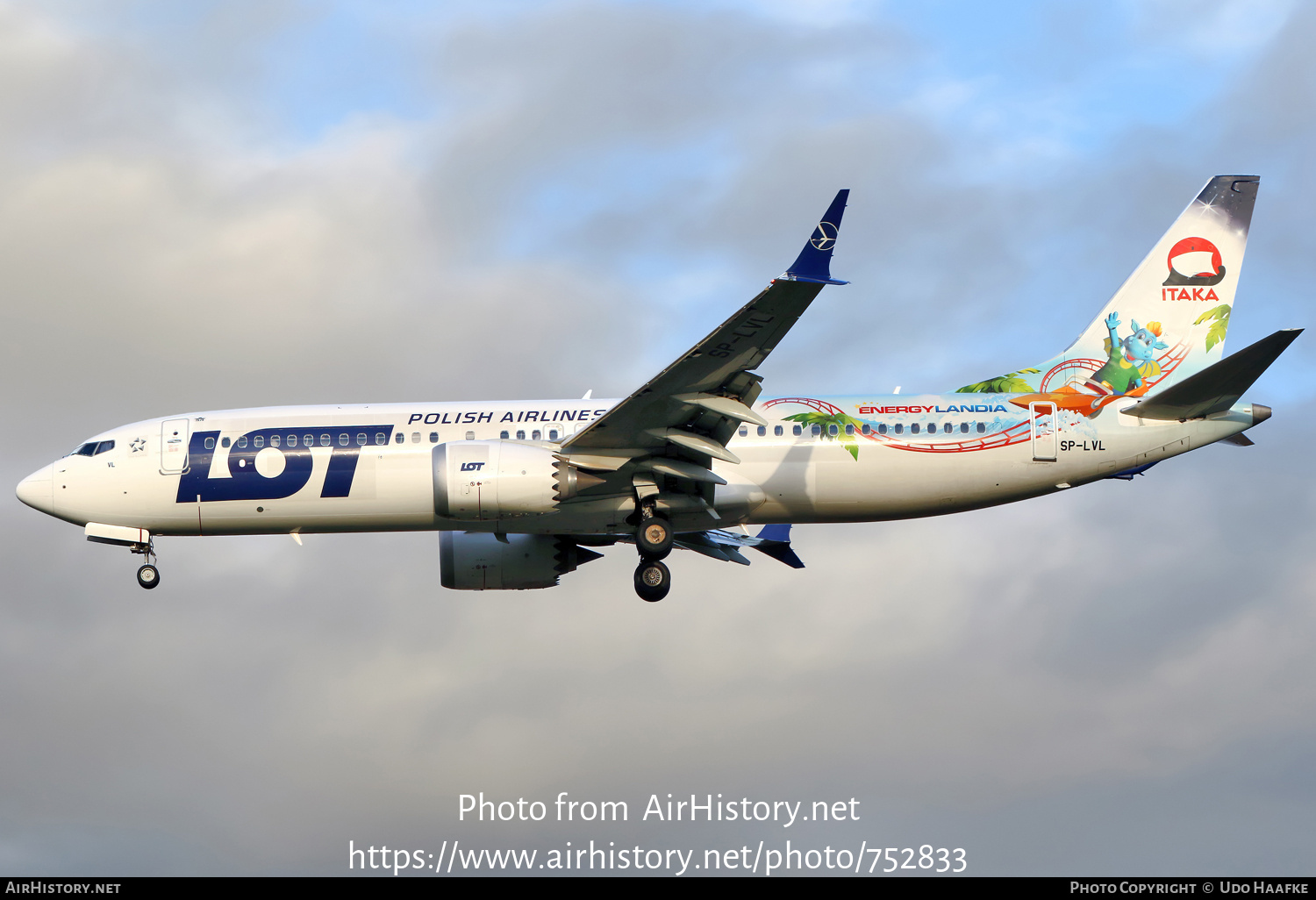 Aircraft Photo of SP-LVL | Boeing 737-8 Max 8 | LOT Polish Airlines - Polskie Linie Lotnicze | AirHistory.net #752833