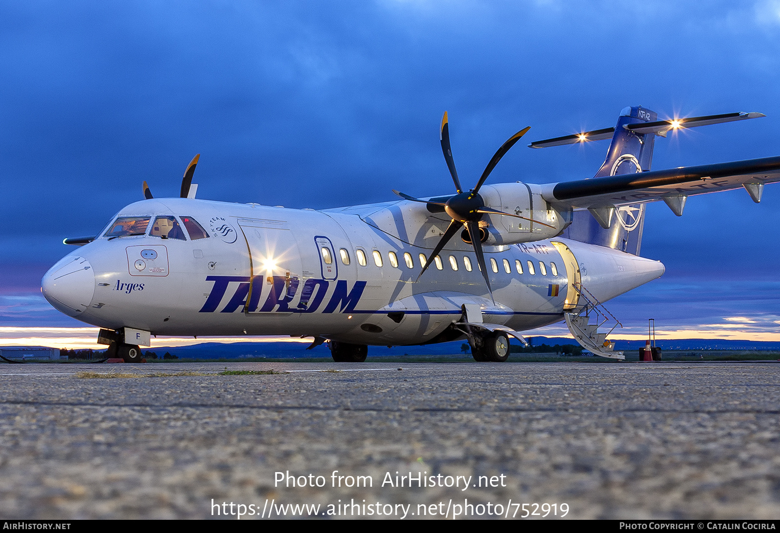 Aircraft Photo of YR-ATF | ATR ATR-42-500 | TAROM - Transporturile Aeriene Române | AirHistory.net #752919