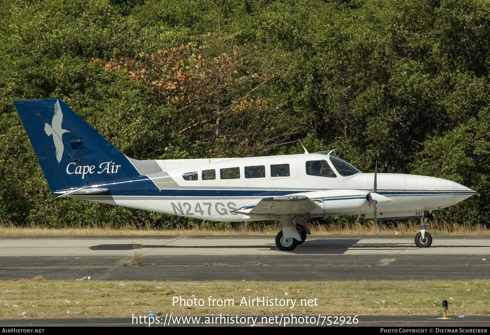 Aircraft Photo of N247GS | Cessna 402C Utililiner | Cape Air | AirHistory.net #752926