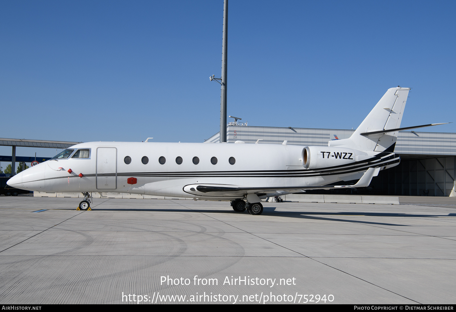 Aircraft Photo of T7-WZZ | Israel Aircraft Industries Gulfstream G200 | AirHistory.net #752940