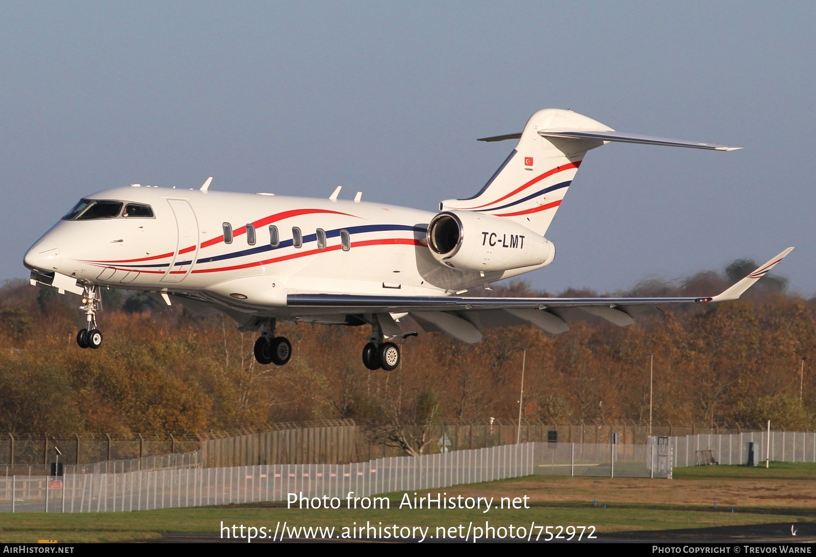 Aircraft Photo of TC-LMT | Bombardier Challenger 350 (BD-100-1A10) | AirHistory.net #752972