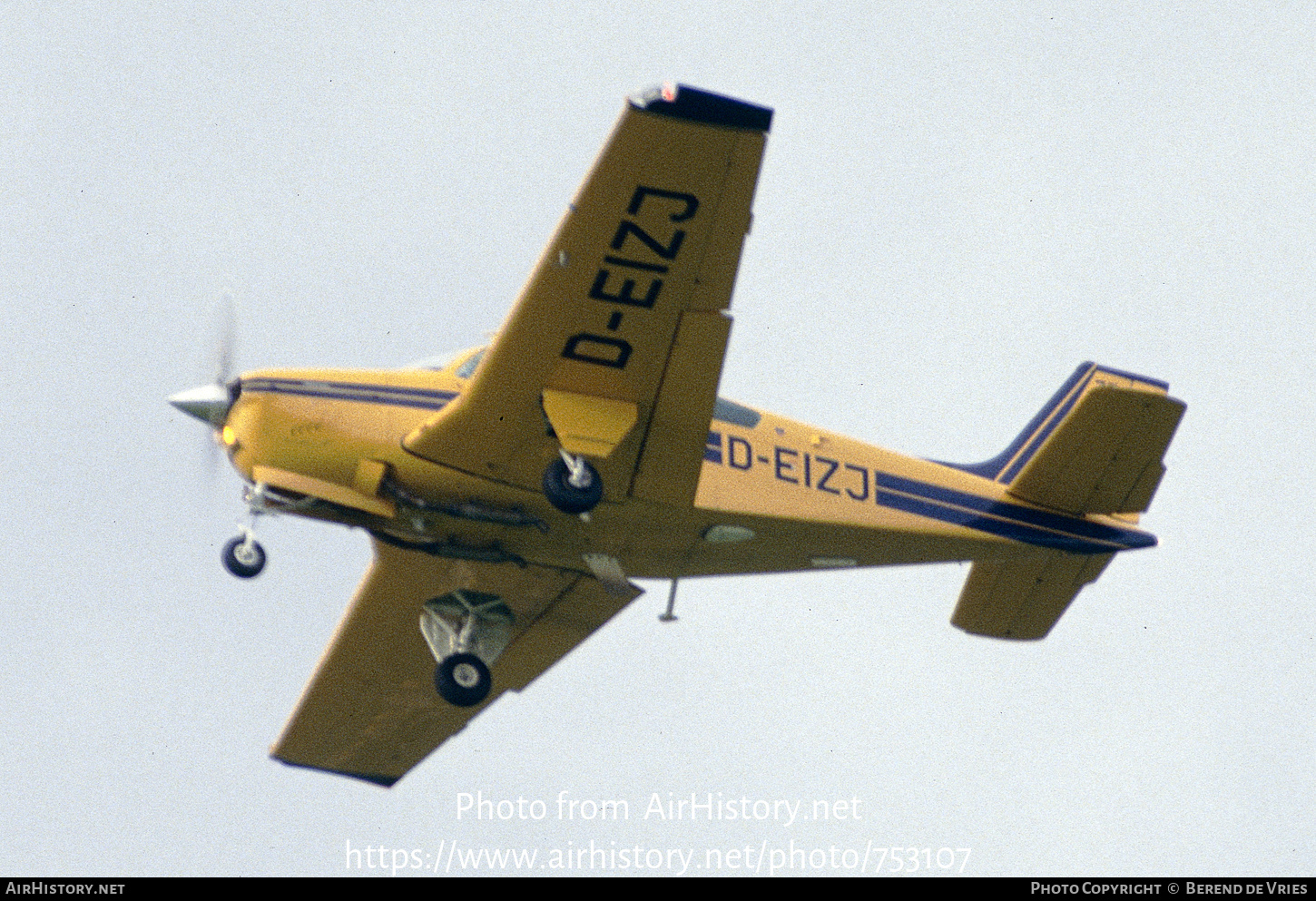 Aircraft Photo of D-EIZJ | Beech F33A Bonanza | AirHistory.net #753107