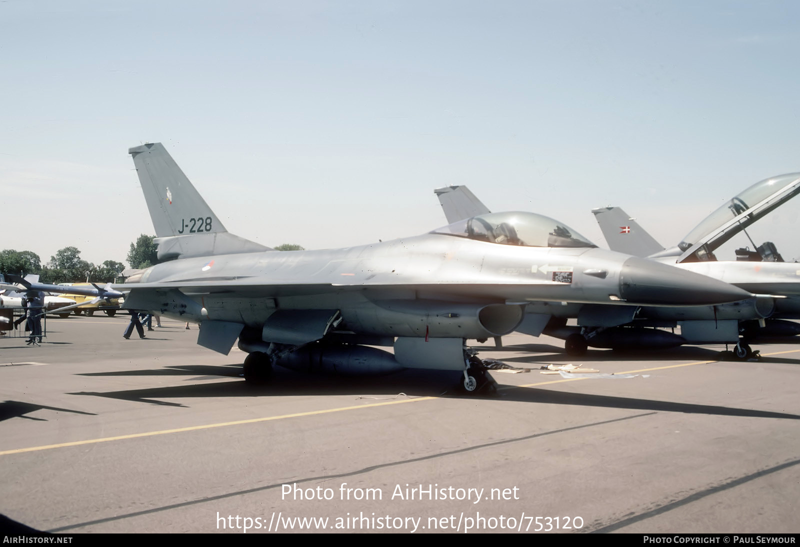 Aircraft Photo of J-228 | General Dynamics F-16A Fighting Falcon | Netherlands - Air Force | AirHistory.net #753120