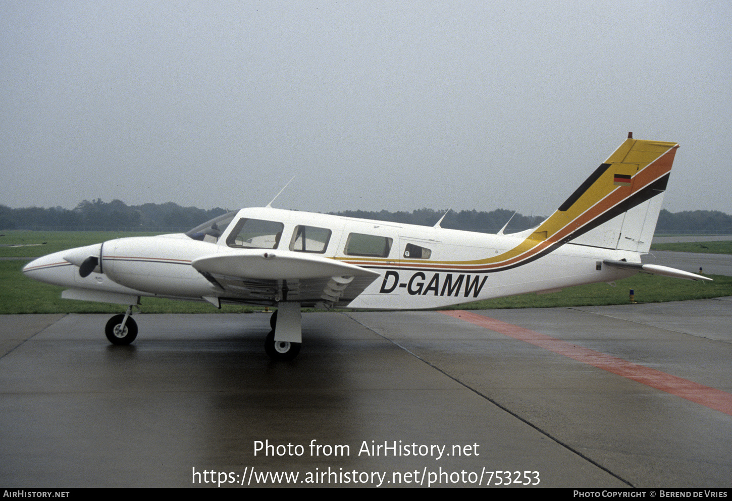 Aircraft Photo of D-GAMW | Piper PA-34-200T Seneca II | AirHistory.net #753253