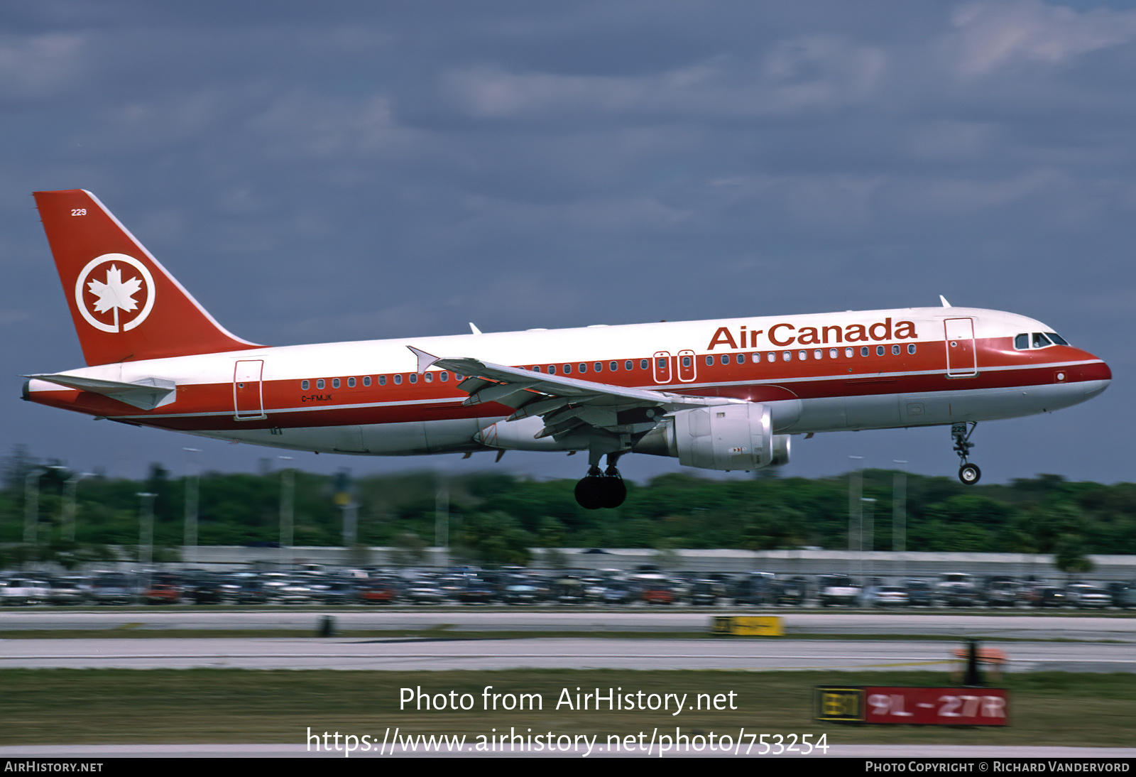 Aircraft Photo of C-FMJK | Airbus A320-211 | Air Canada | AirHistory.net #753254