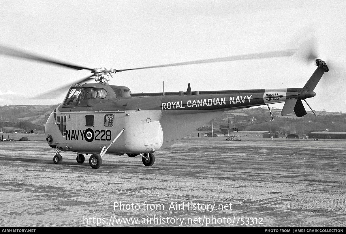 Aircraft Photo of 55877 / 228 | Sikorsky HO4S-3 Horse (S-55B) | Canada - Navy | AirHistory.net #753312