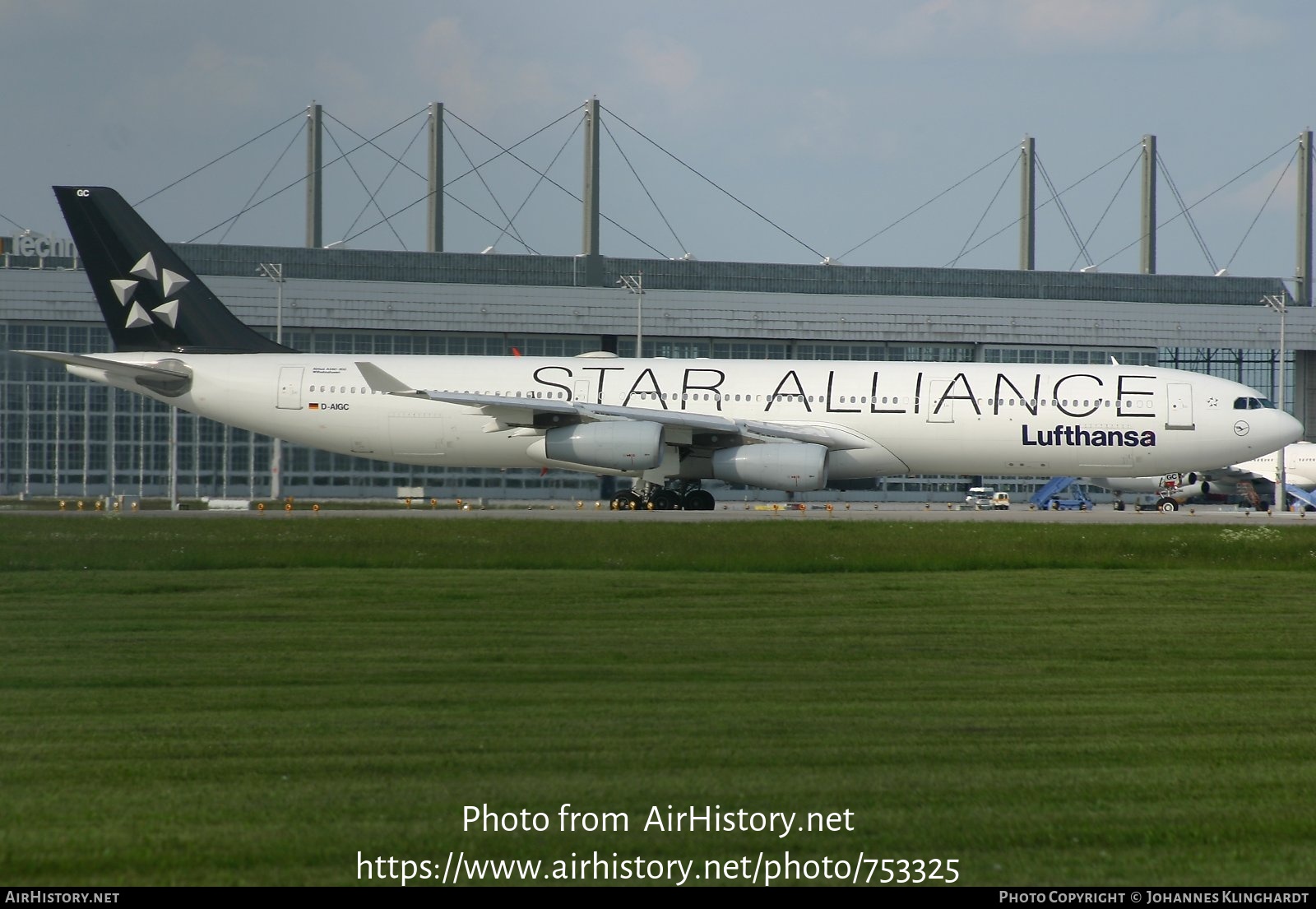 Aircraft Photo of D-AIGC | Airbus A340-311 | Lufthansa | AirHistory.net #753325