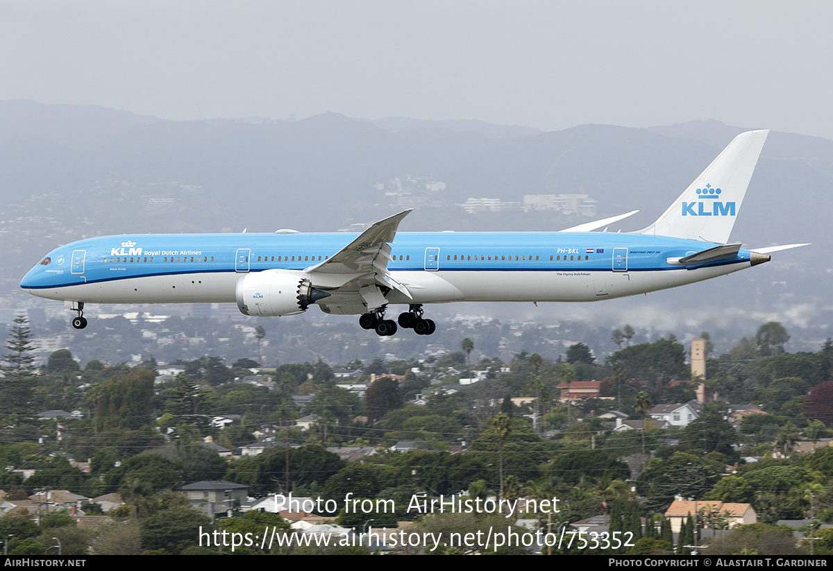 Aircraft Photo of PH-BKL | Boeing 787-10 Dreamliner | KLM - Royal Dutch Airlines | AirHistory.net #753352