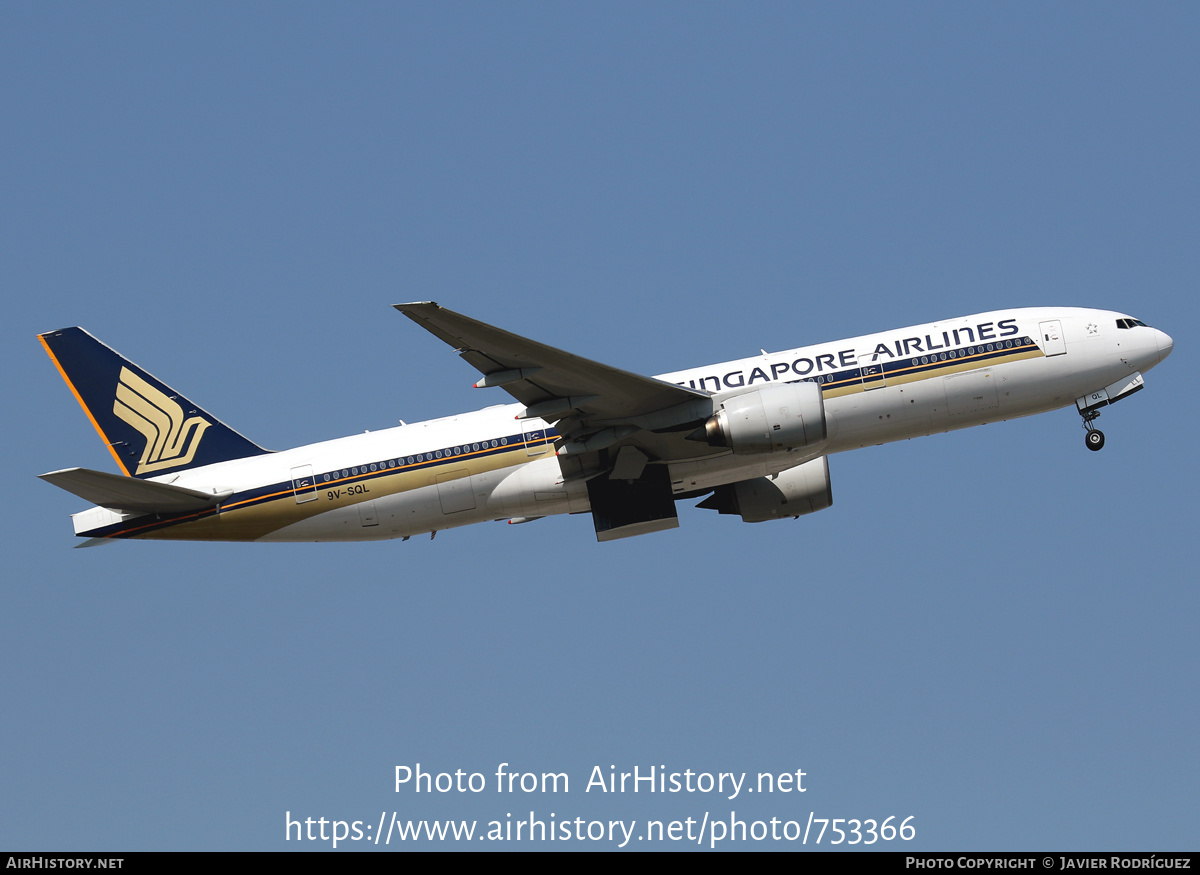 Aircraft Photo of 9V-SQL | Boeing 777-212/ER | Singapore Airlines | AirHistory.net #753366