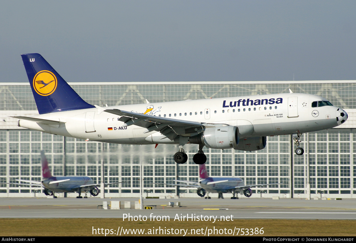 Aircraft Photo of D-AILU | Airbus A319-114 | Lufthansa | AirHistory.net #753386