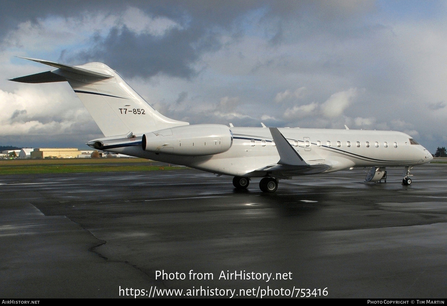 Aircraft Photo of T7-852 | Bombardier Global Express XRS (BD-700-1A10) | AirHistory.net #753416