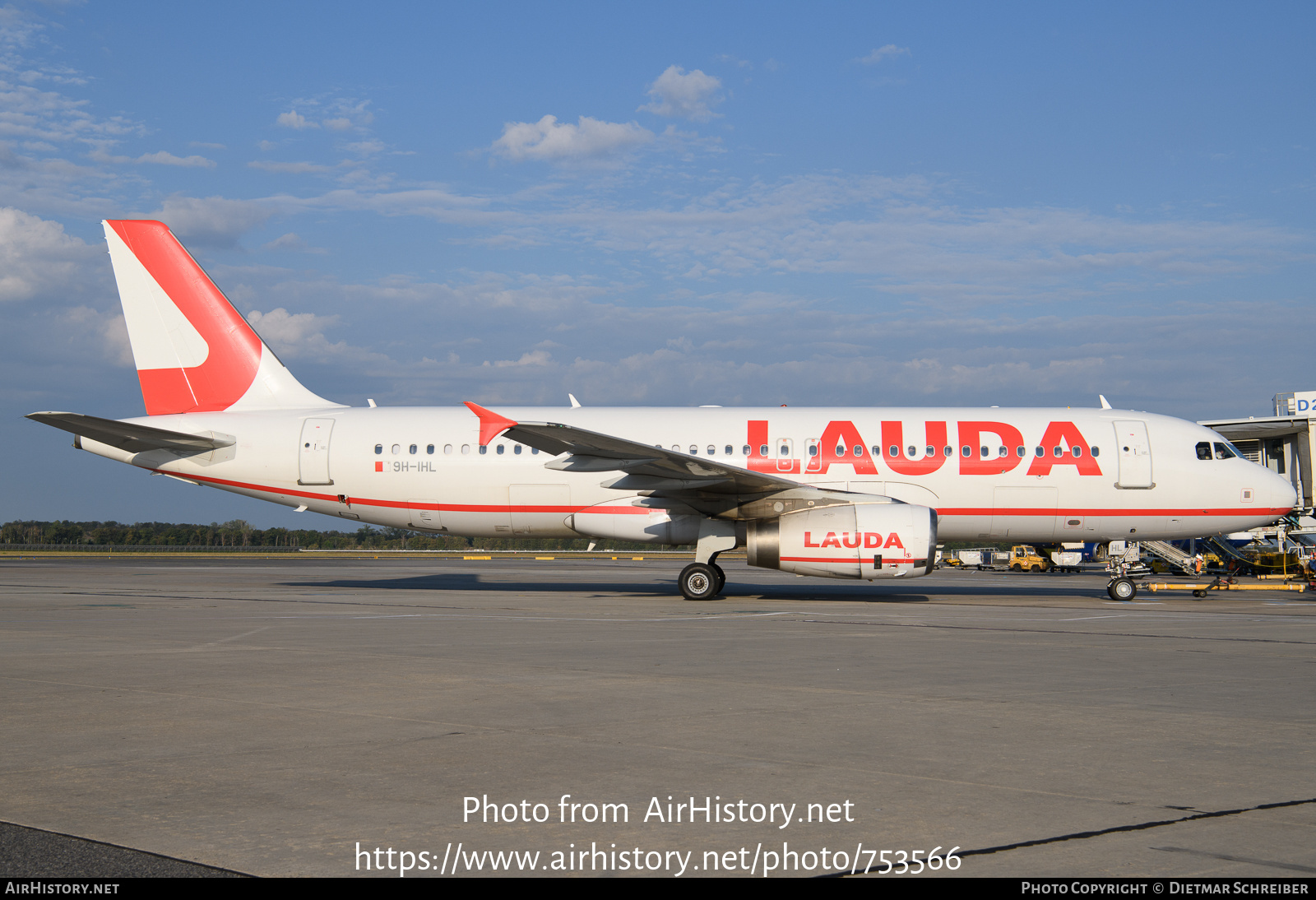 Aircraft Photo of 9H-IHL | Airbus A320-232 | Lauda | AirHistory.net #753566