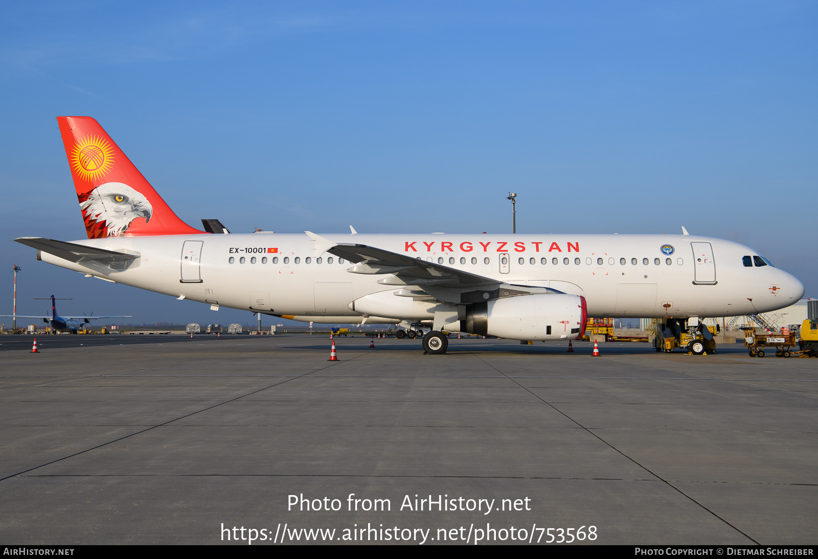 Aircraft Photo of EX-10001 | Airbus A320-232 | Kyrgyzstan Government | AirHistory.net #753568