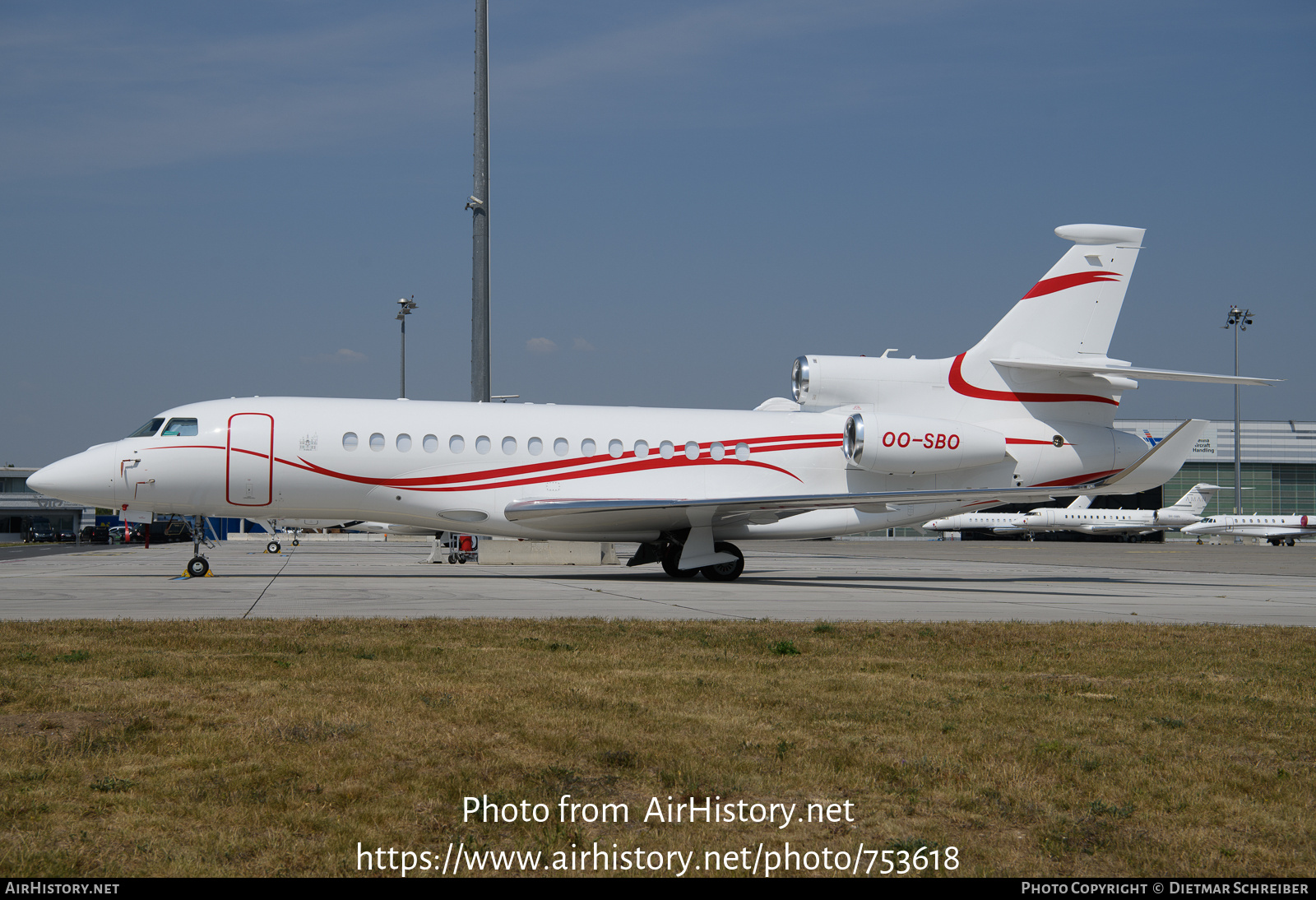 Aircraft Photo of OO-SBO | Dassault Falcon 8X | AirHistory.net #753618