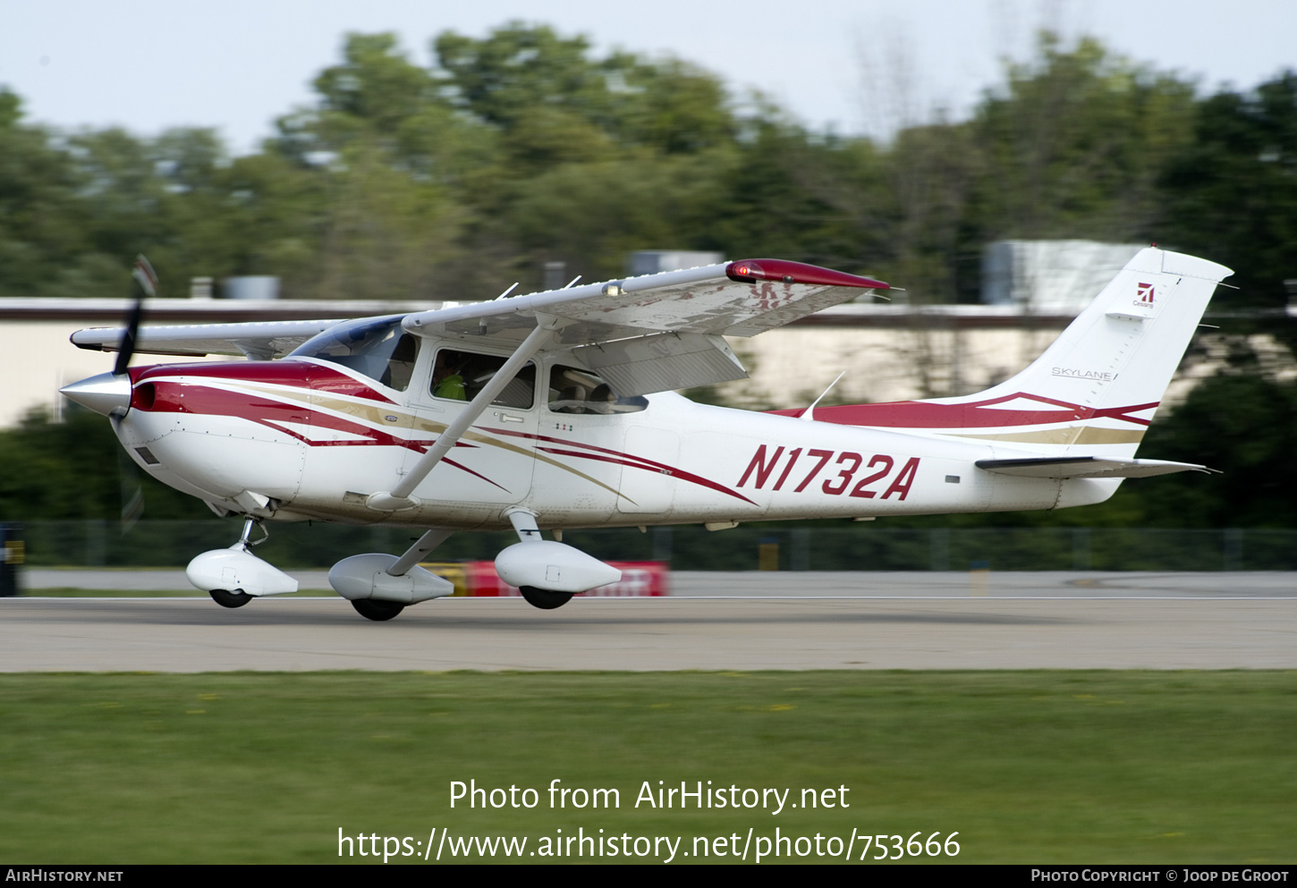 Aircraft Photo of N1732A | Cessna 182T Skylane | AirHistory.net #753666