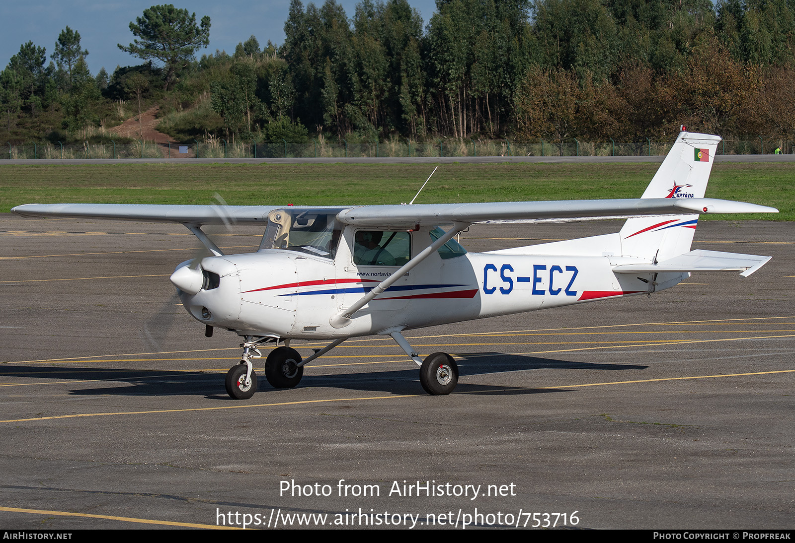 Aircraft Photo of CS-ECZ | Cessna 152 | Nortávia | AirHistory.net #753716