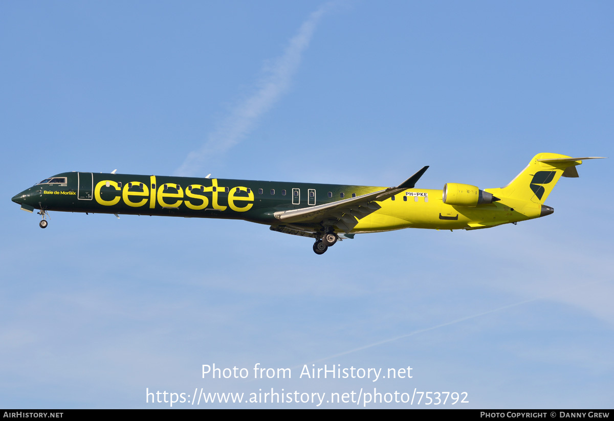 Aircraft Photo of PH-PKE | Bombardier CRJ-1000EL NG (CL-600-2E25) | Celeste | AirHistory.net #753792