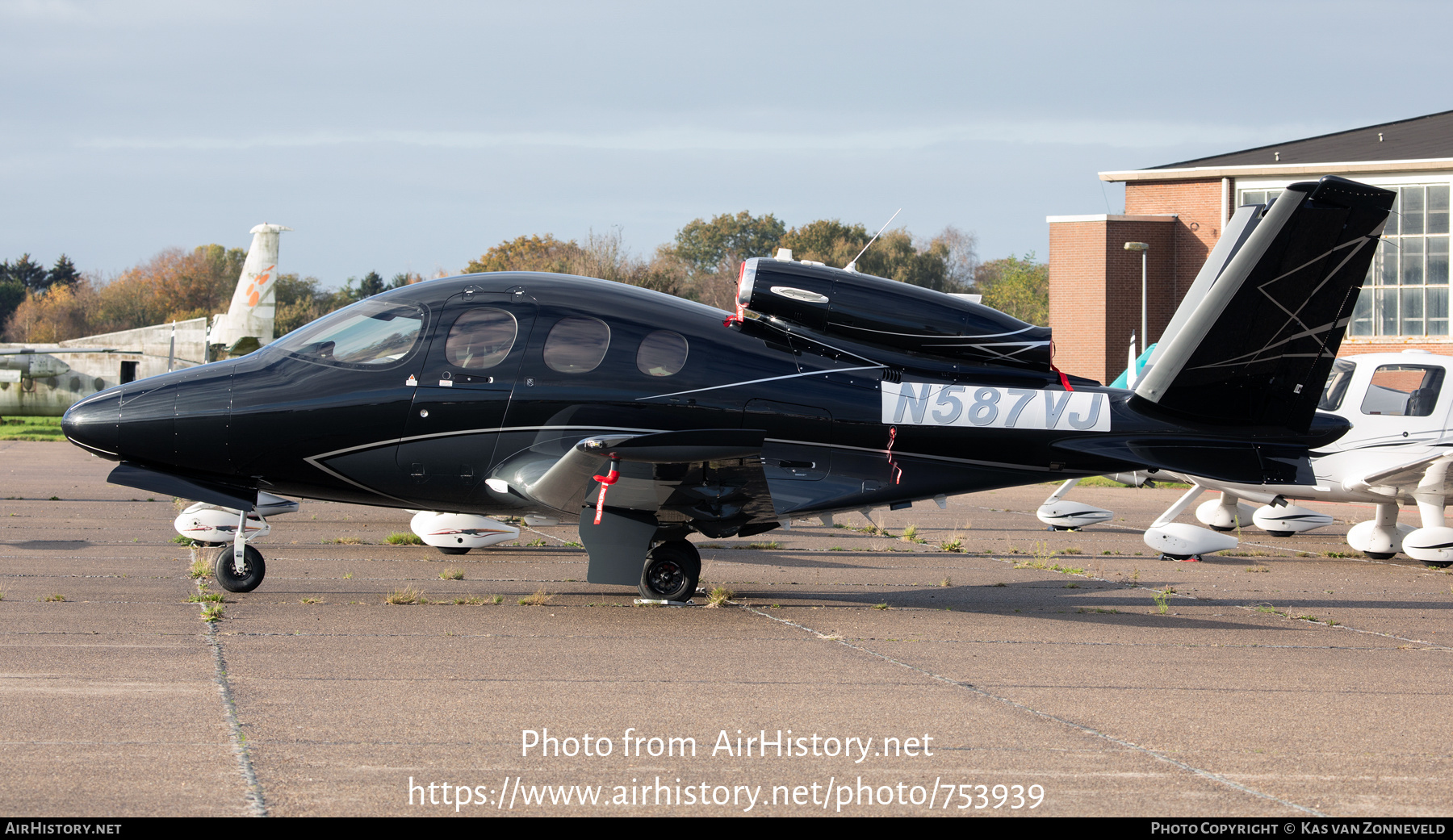 Aircraft Photo of N587VJ / F-HLET | Cirrus SF-50 Vision G2+ Arrivee | AirHistory.net #753939