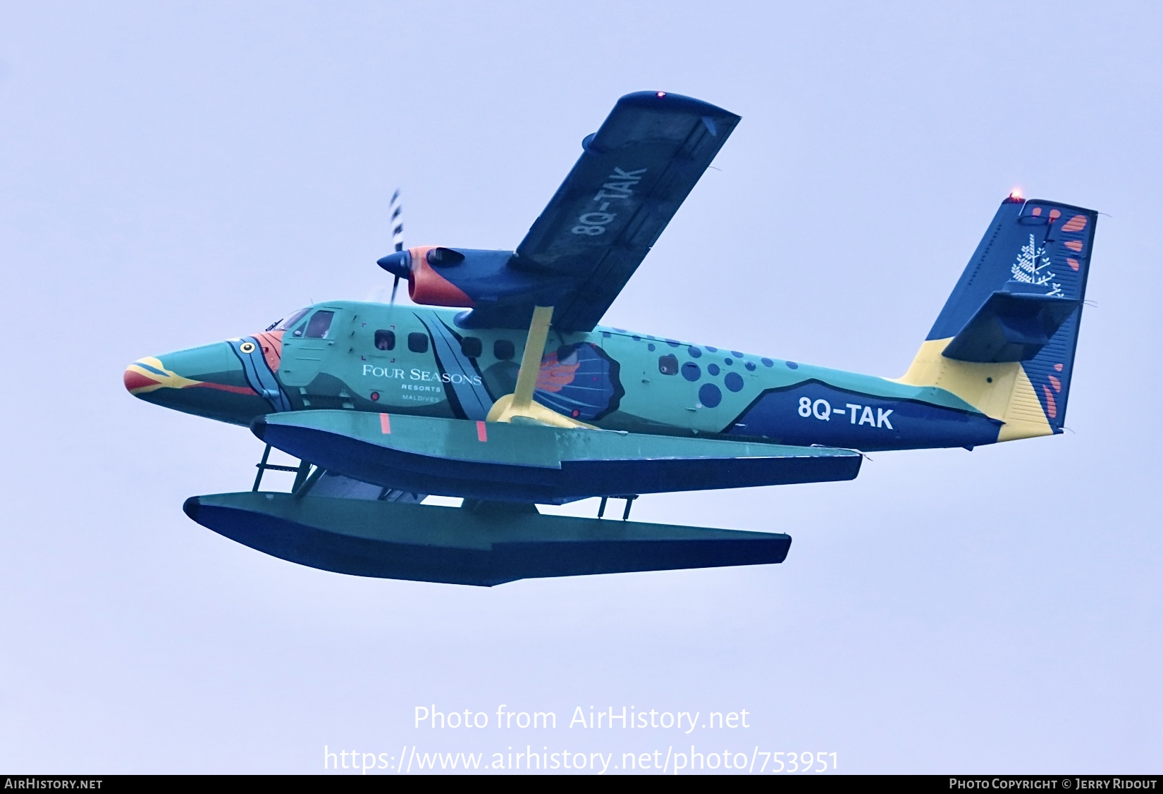 Aircraft Photo of 8Q-TAK | De Havilland Canada DHC-6-300 Twin Otter | Trans Maldivian Airways - TMA | AirHistory.net #753951