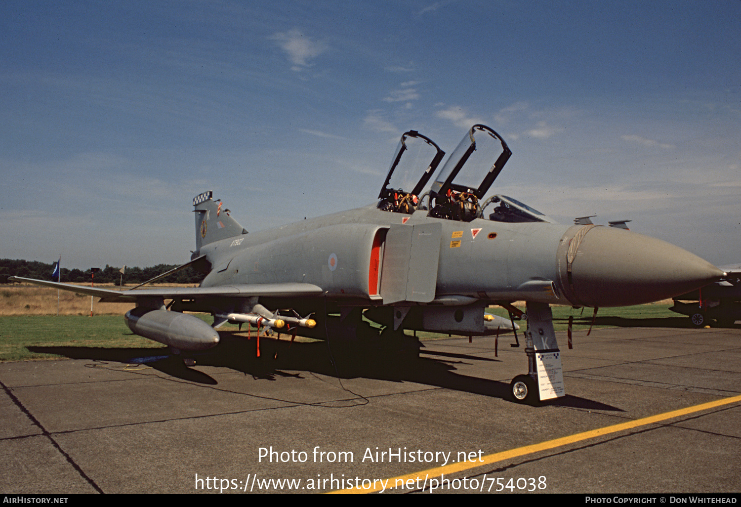 Aircraft Photo of XT902 | McDonnell Douglas F-4M Phantom FGR2 | UK - Air Force | AirHistory.net #754038