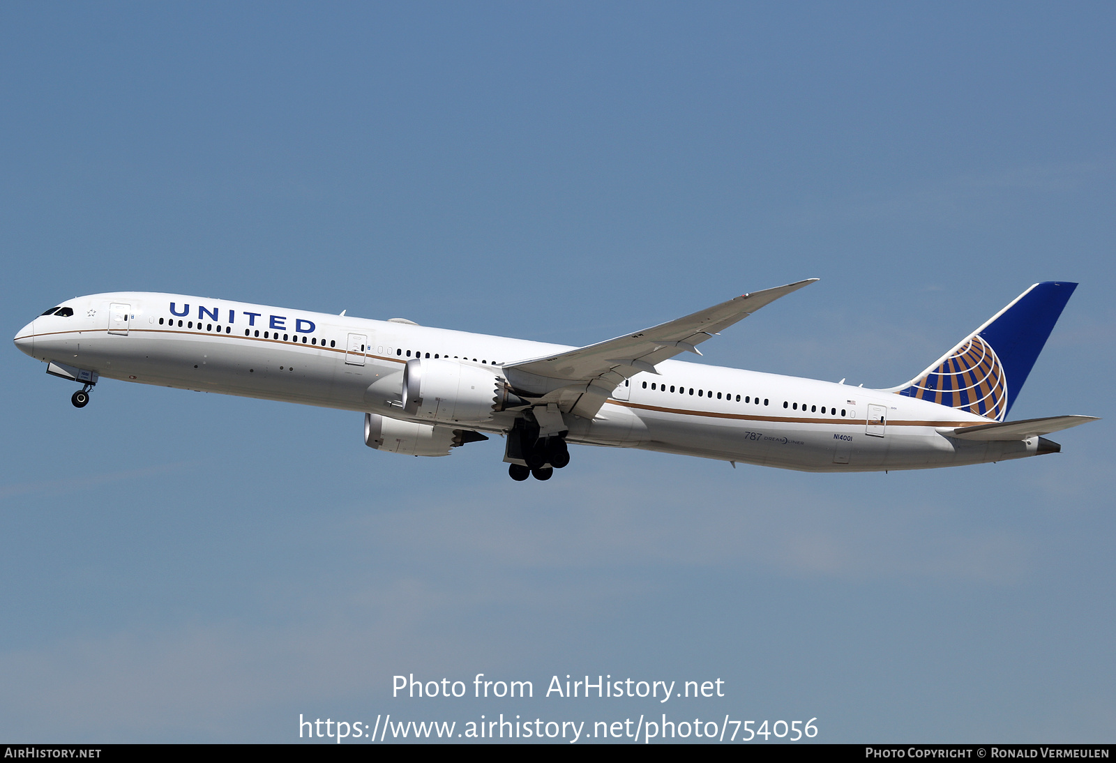 Aircraft Photo of N14001 | Boeing 787-10 Dreamliner | United Airlines | AirHistory.net #754056