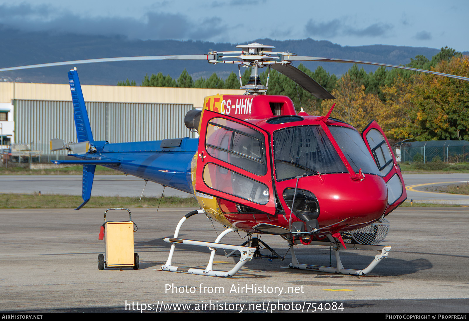 Aircraft Photo of CS-HHN | Aerospatiale AS-350B-3 Ecureuil | Autoridade Nacional de Emergência e Proteção Civil | AirHistory.net #754084