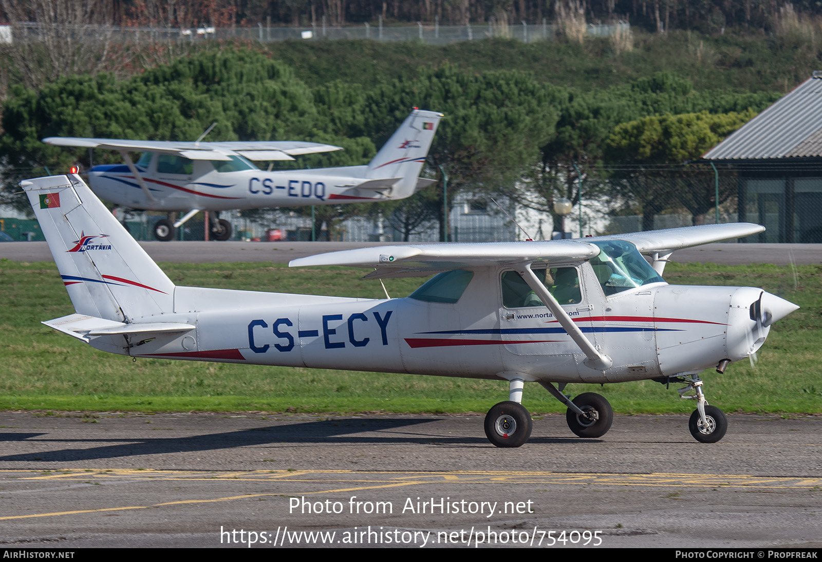 Aircraft Photo of CS-ECY | Cessna 152 | Nortávia | AirHistory.net #754095