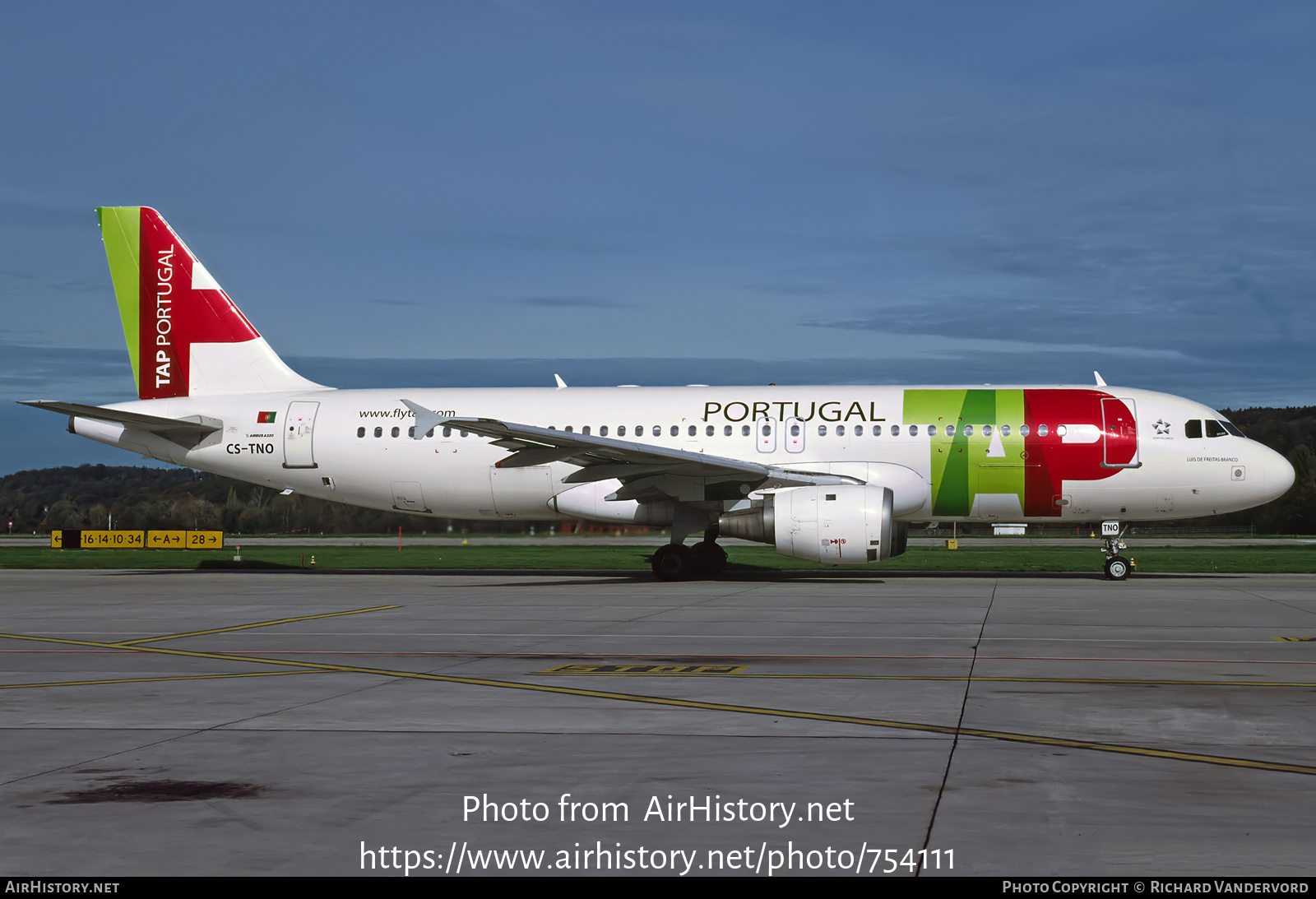 Aircraft Photo of CS-TNO | Airbus A320-211 | TAP Portugal | AirHistory.net #754111