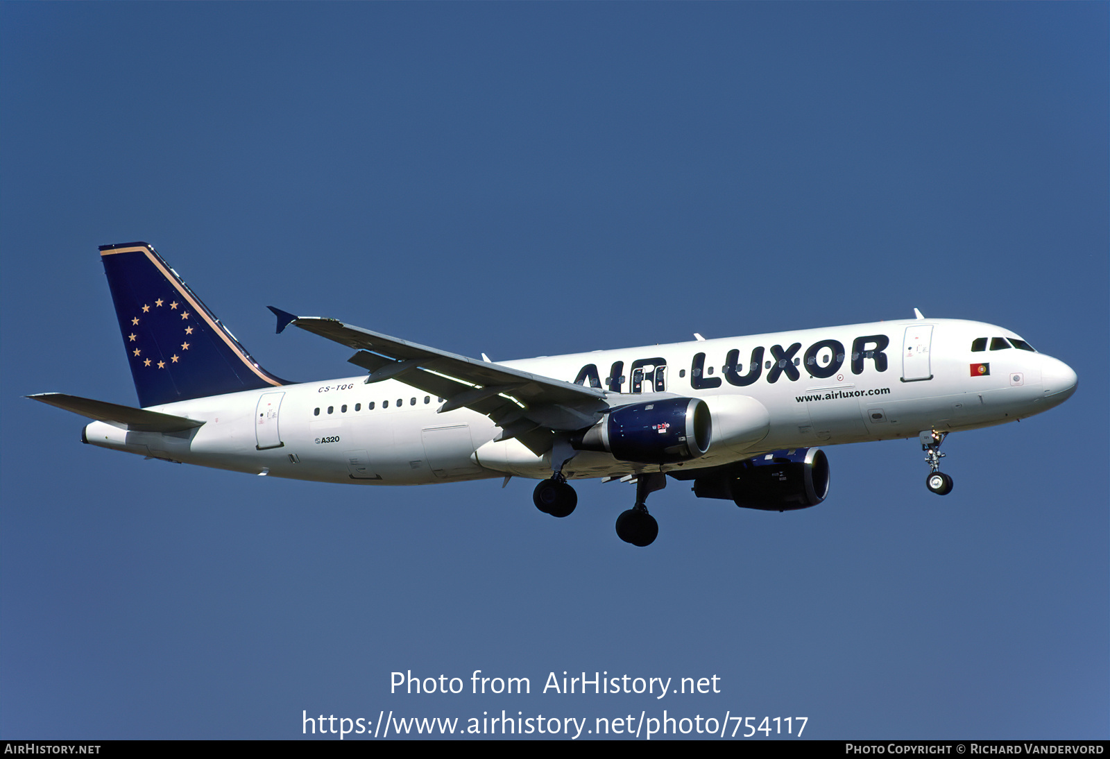 Aircraft Photo of CS-TQG | Airbus A320-211 | Air Luxor | AirHistory.net #754117