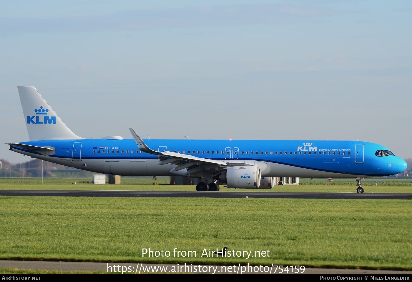 Aircraft Photo of PH-AXB | Airbus A321-252NX | KLM - Koninklijke Luchtvaart Maatschappij | AirHistory.net #754159