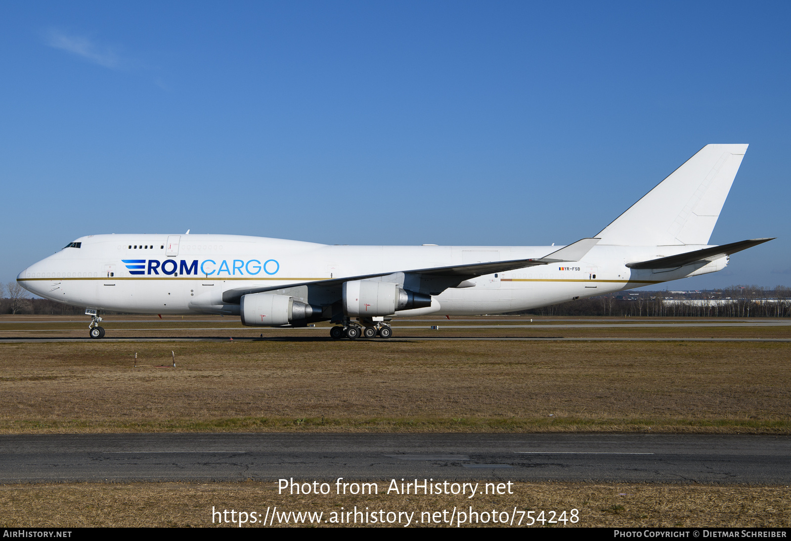 Aircraft Photo of YR-FSB | Boeing 747-45E(BDSF) | ROM Cargo Airlines | AirHistory.net #754248