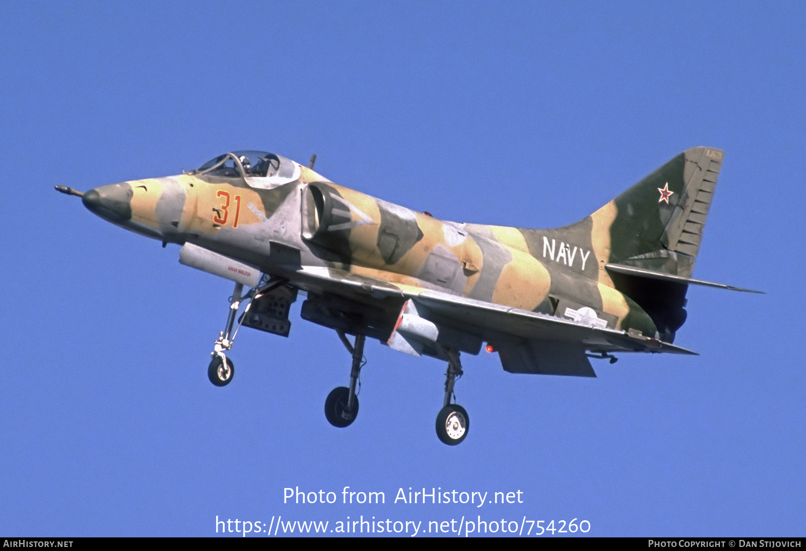 Aircraft Photo of 150073 | Douglas A-4E Skyhawk (A4D-5) | USA - Navy | AirHistory.net #754260