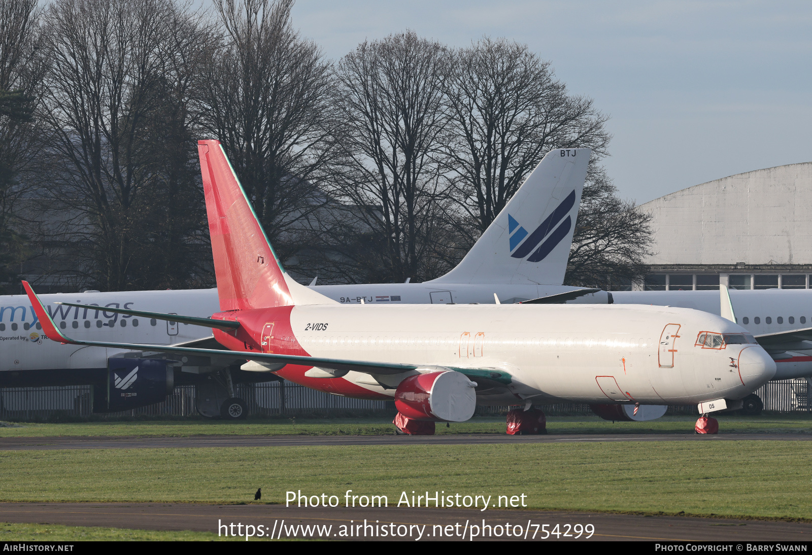 Aircraft Photo of 2-VIDS | Boeing 737-8FE(SF) | AirHistory.net #754299